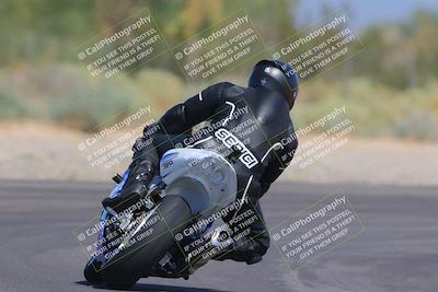 media/Sep-25-2023-Moto Forza (Mon) [[81ffa65e0a]]/B-C Group/Session 4 (Turn 2 Backside)/